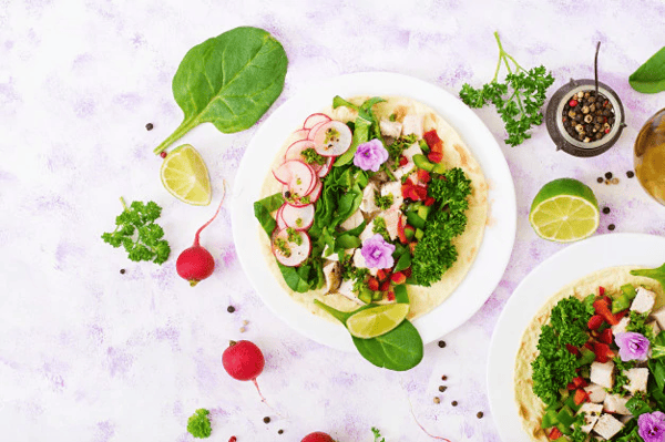 healthy-mexican-corn-tacos-with-boiled-chicken