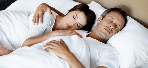 Sleep Apnea Symptoms in Men and Women